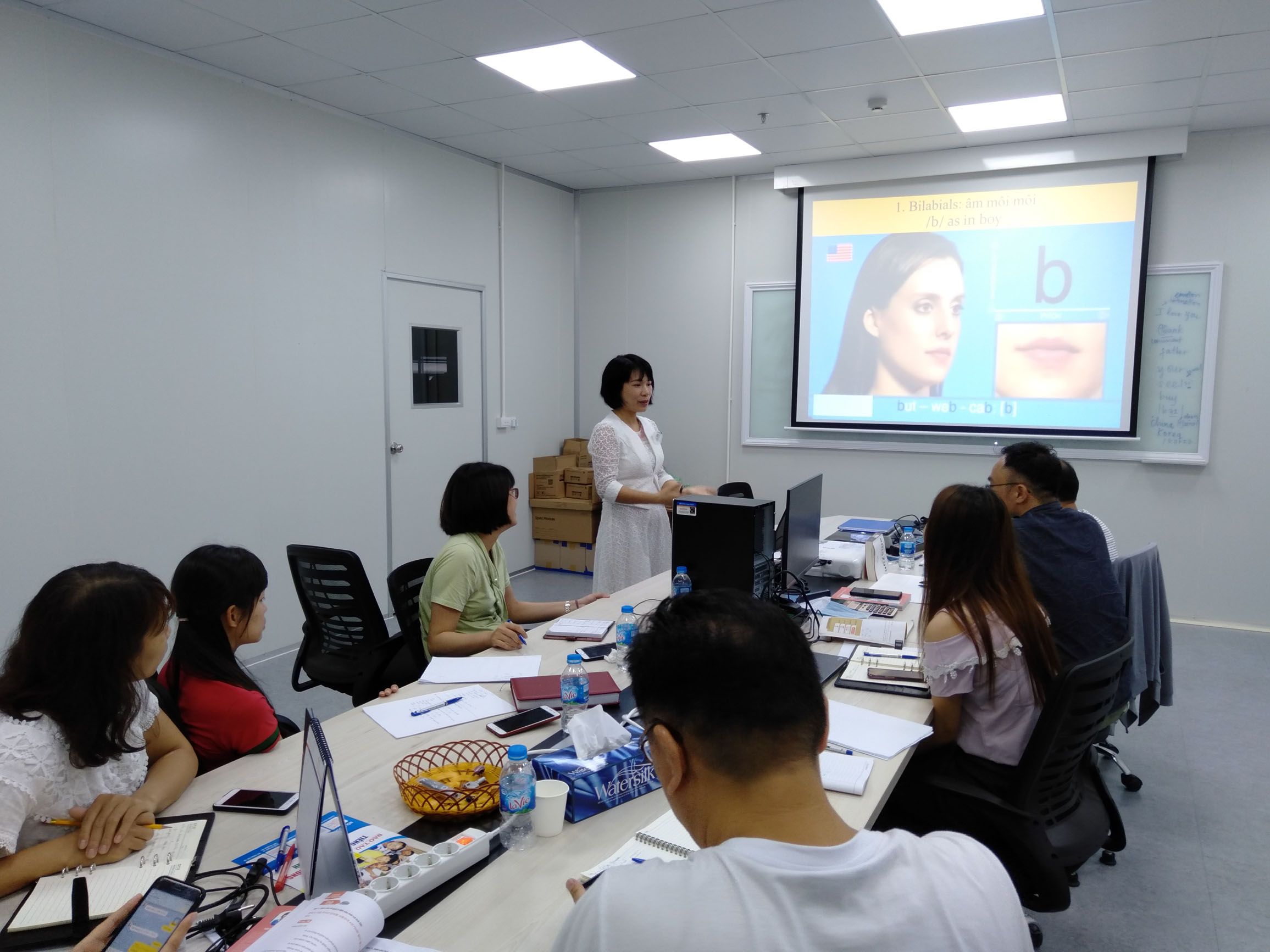 Chị Ngà - PH em Hoàng Anh và Duy Anh